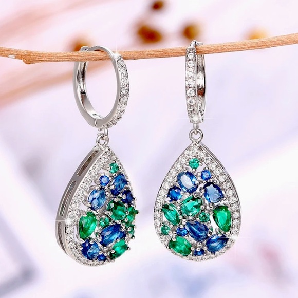 💫 Colorful Drop Earrings with Blue Green Cubic Zirconia - Picture 3 of 6